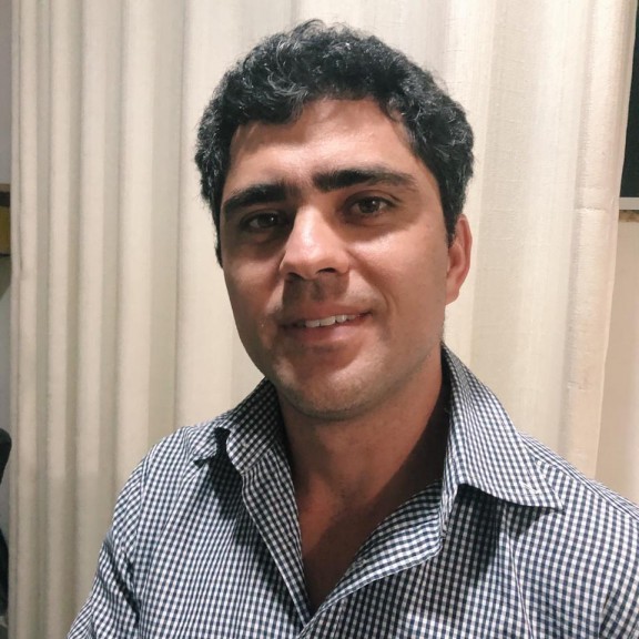 Imagem Victor César